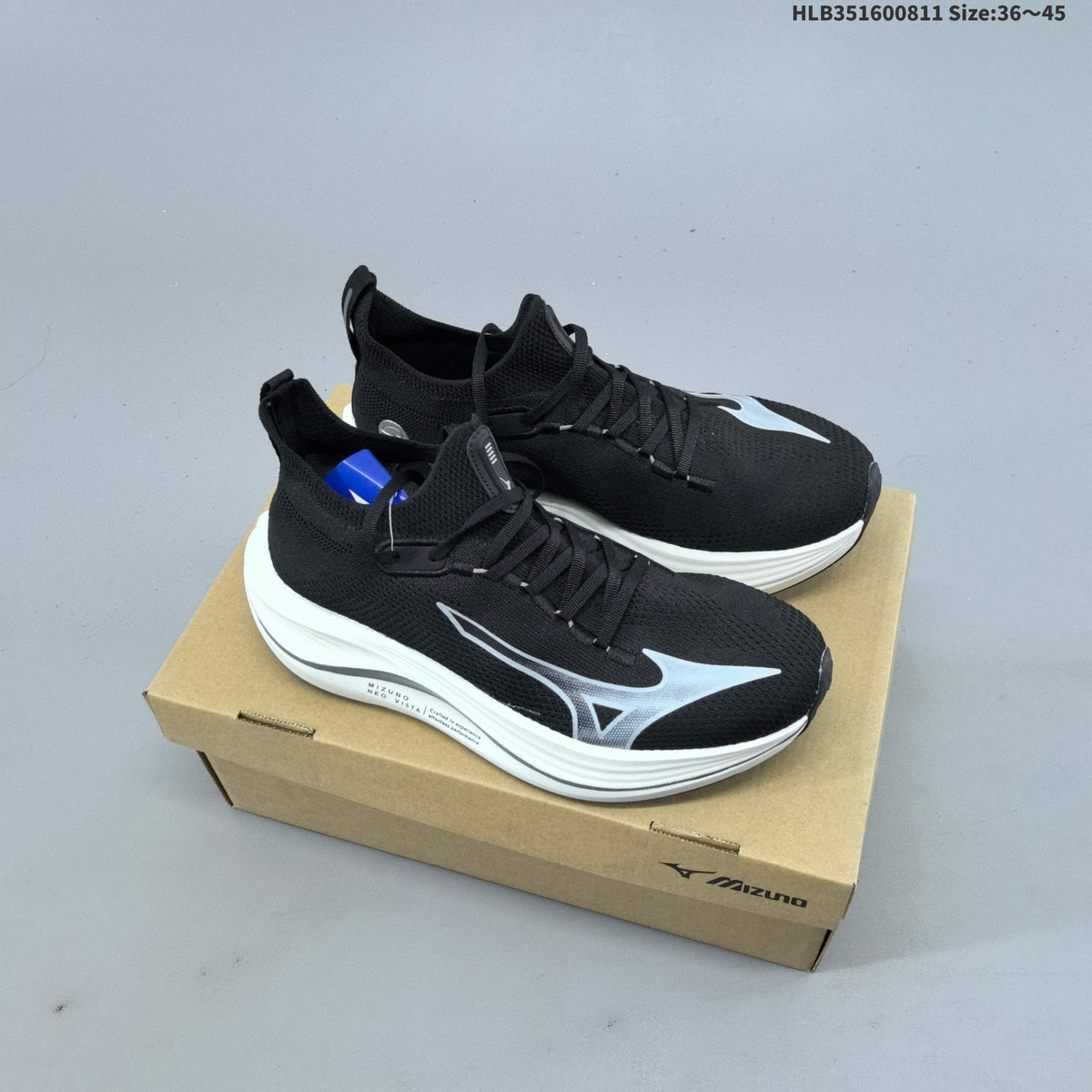 Mizuno Neo Vista Shoes for Running - product image from the listing.