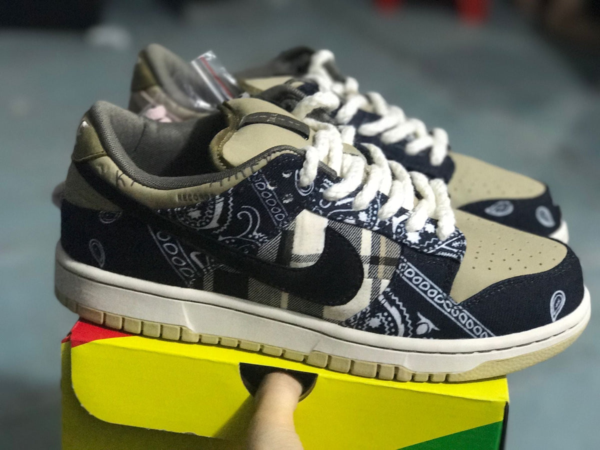Nike SB Dunk Low PRM QS in Black Beige CT5053-001 - product image from the listing.