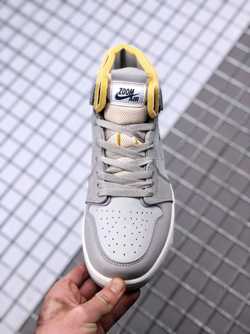Air Jordan 1 Zoom Comfort London Sneakers Grey DH4268-001 - product image from the listing.
