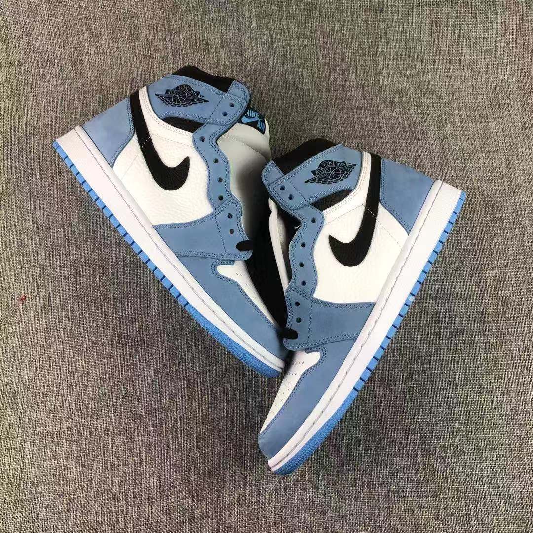 Air Jordan 1 High OG University Blue Sneakers - product image from the listing.