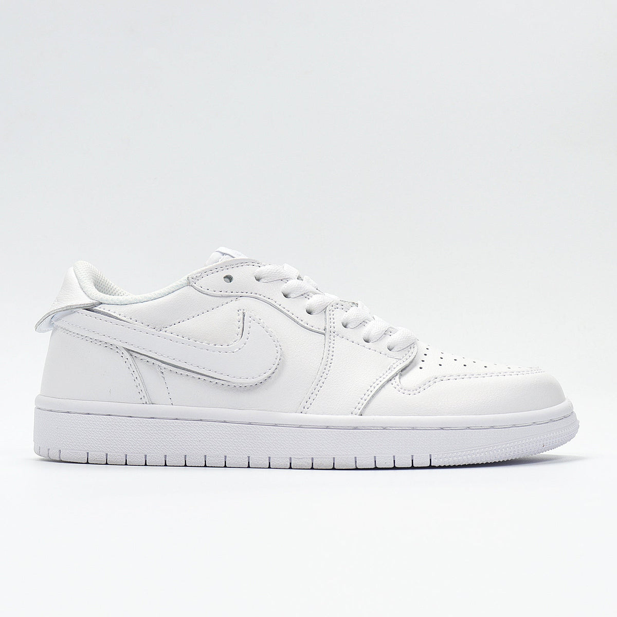 Nike Air Force 1 Low White Trainers CJ7891- ID - product image from the listing.
