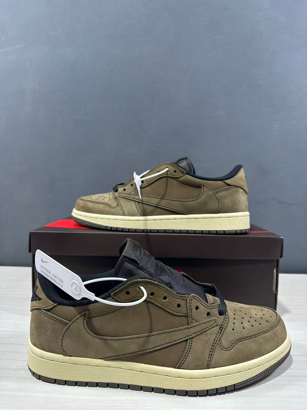 Nike Air Jordan 1 Low OG SP in Olive DM7866-203 - product image from the listing.
