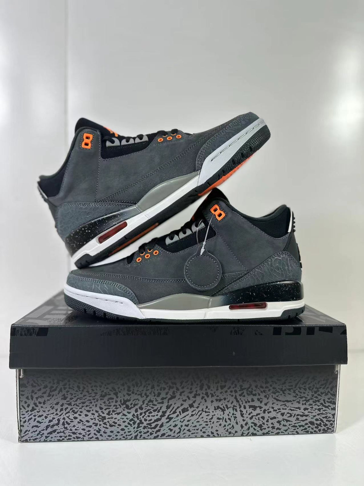 Air Jordan 3 Retro Fear Grey Black CT8532-080 - product image from the listing.