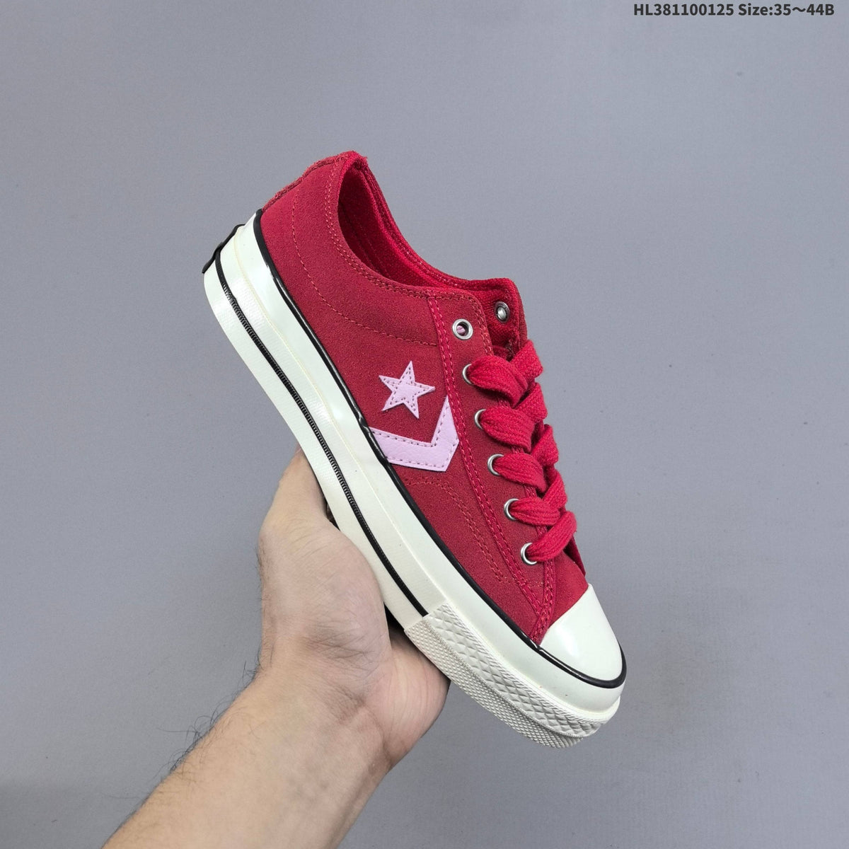 Converse Star Player Ox Low-Cut Sneakers in Navy/White - product image from the listing.