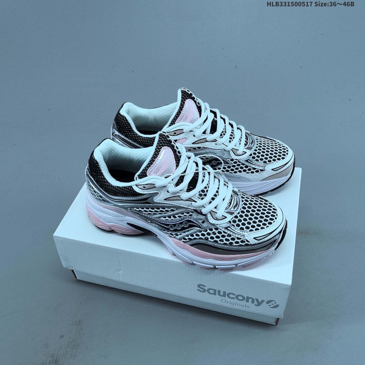 Saucony ProGrid Omni 9 Retro Sneakers for Running - product image from the listing.