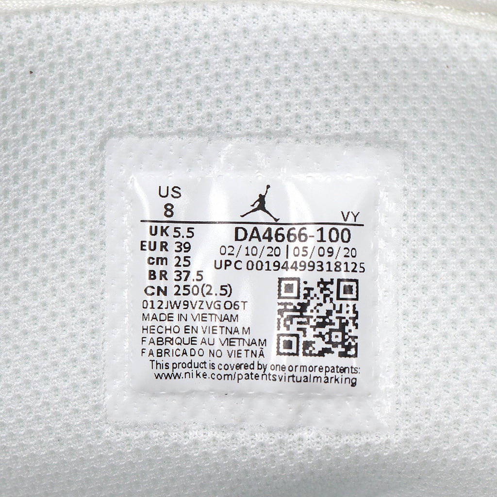 Jordan 1 Mid SE Paris Sneakers in Blue DA4666-100 - product image from the listing.