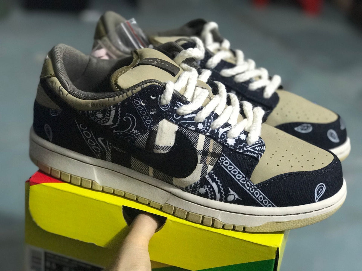 Nike SB Dunk Low PRM QS in Black Beige CT5053-001 - product image from the listing.