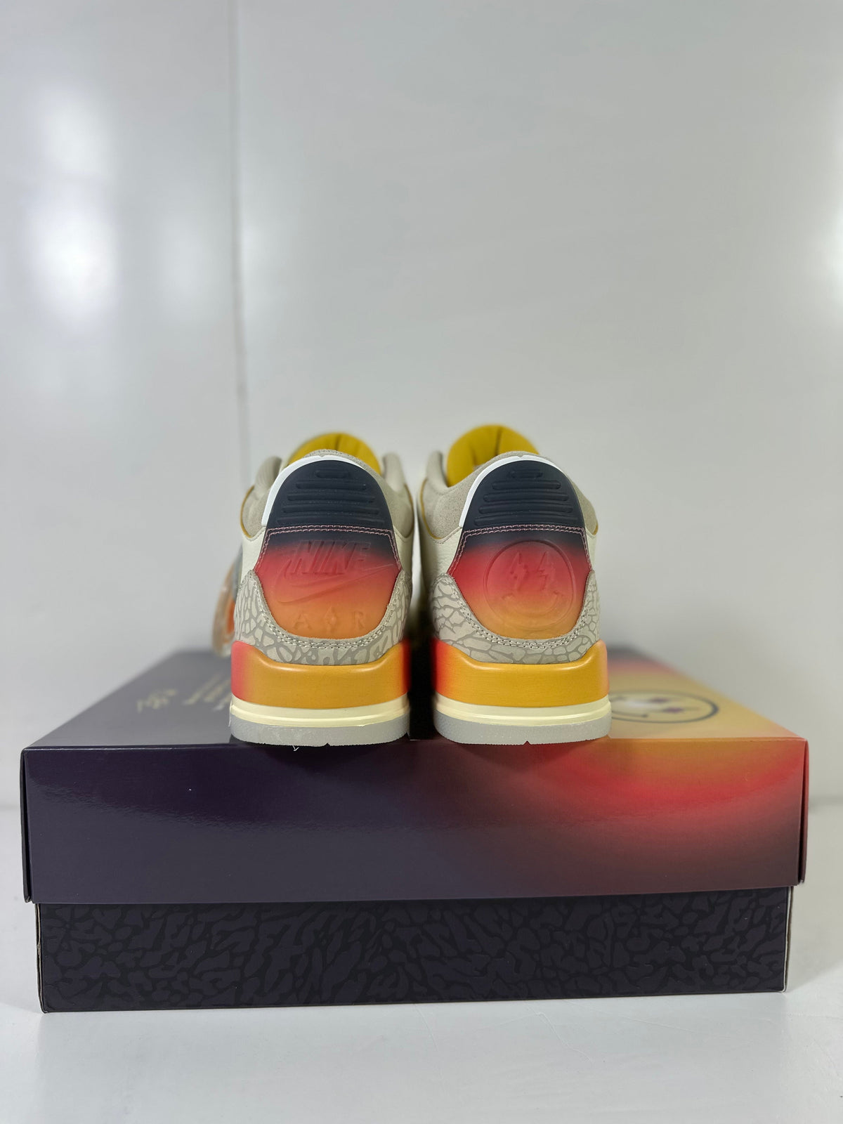 J Balvin x Jordan Air Jordan 3 Retro SP Trainers FN0344-901 - product image from the listing.