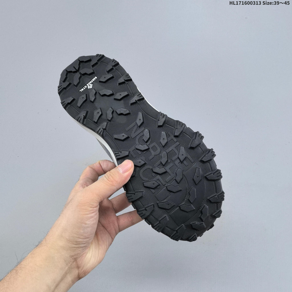 The North Face Offtrail Versa Low-Top Trail Shoes for Running - product image from the listing.