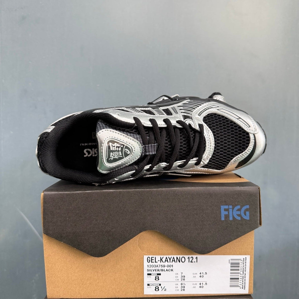 ASICS GEL-KAYANO 12.1 Sneakers in Silver Black 1203A759-001 - product image from the listing.