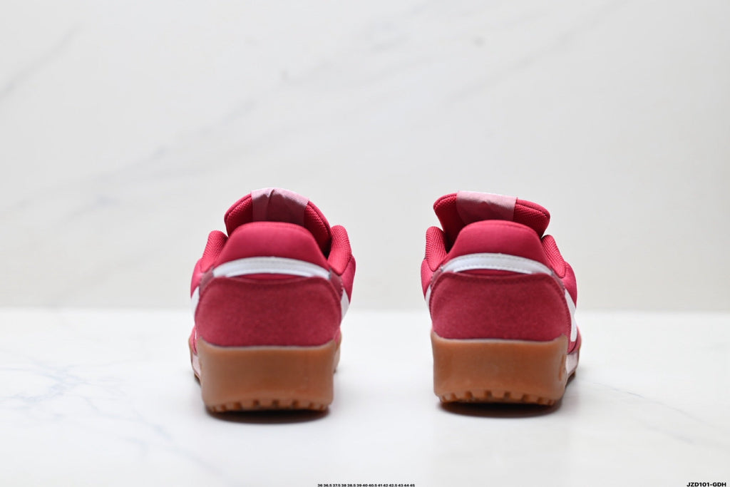 Nike Terra Manta Trainers Pink and White Gum Sole - product image from the listing.