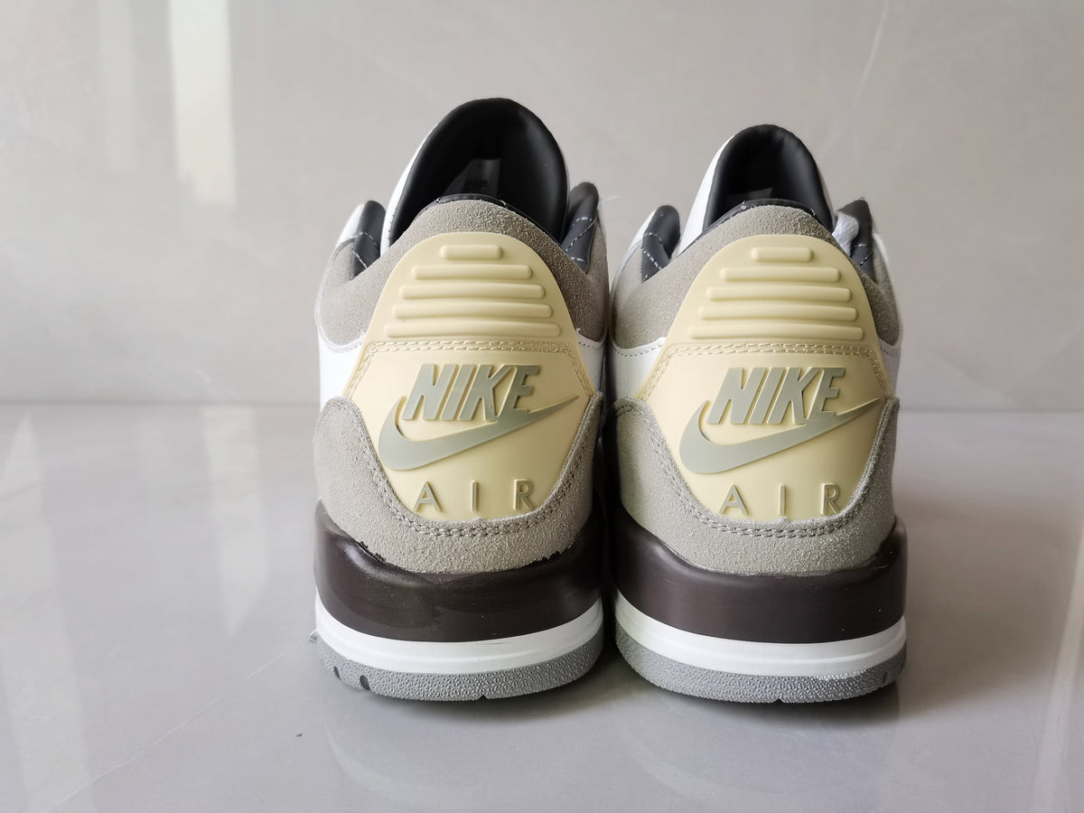 Jordan 3 Retro SP Sneakers in Sail Grey - product image from the listing.