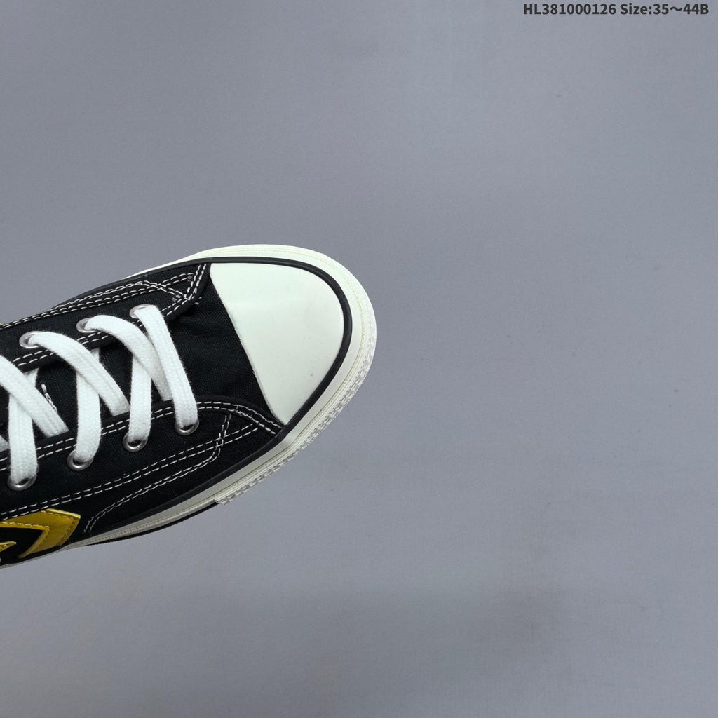 Converse Star Player Ox Low-Top Sneakers in Navy White - product image from the listing.