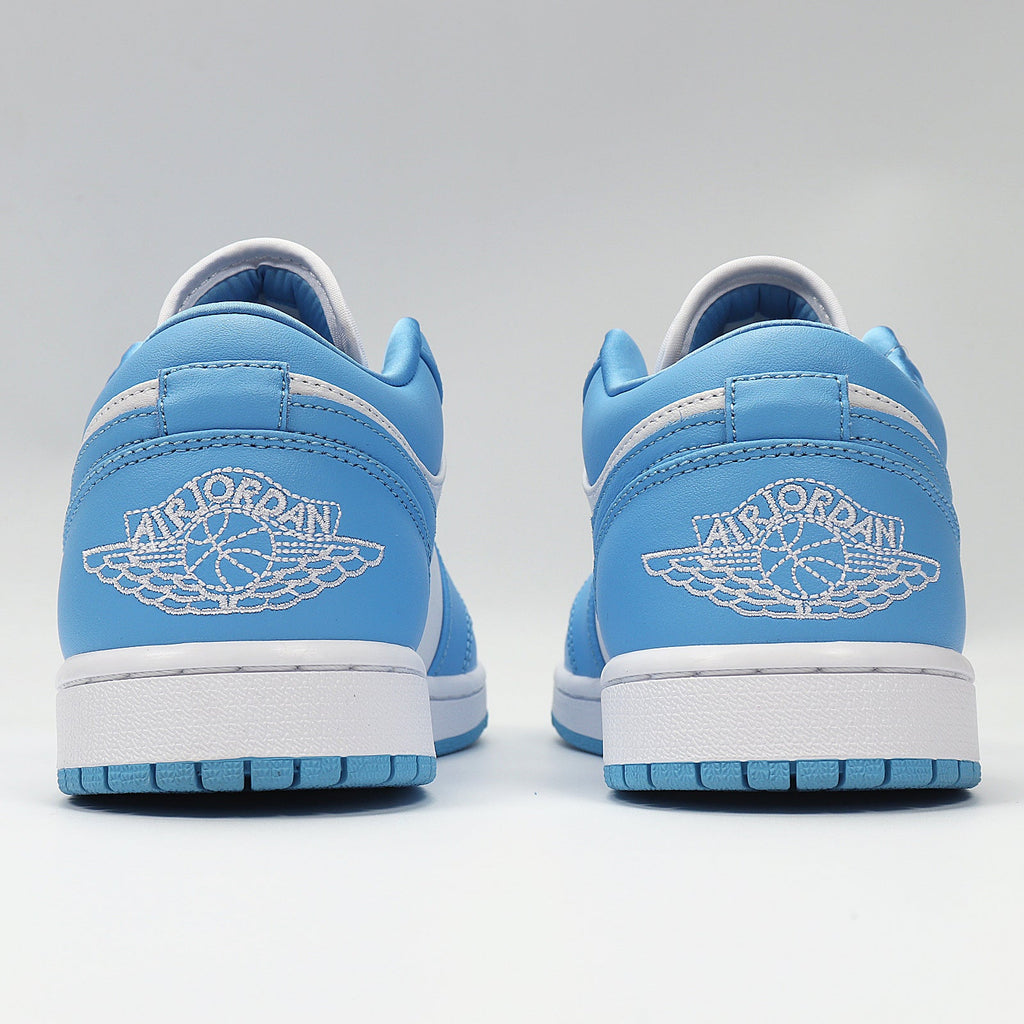 Nike Dunk Low North Carolina Sneakers in Blue AO9944-441 - product image from the listing.