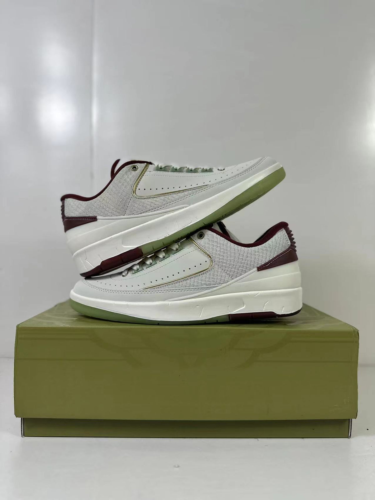 Air Jordan 2 Low White Red FJ3468-100 Sneakers - product image from the listing.