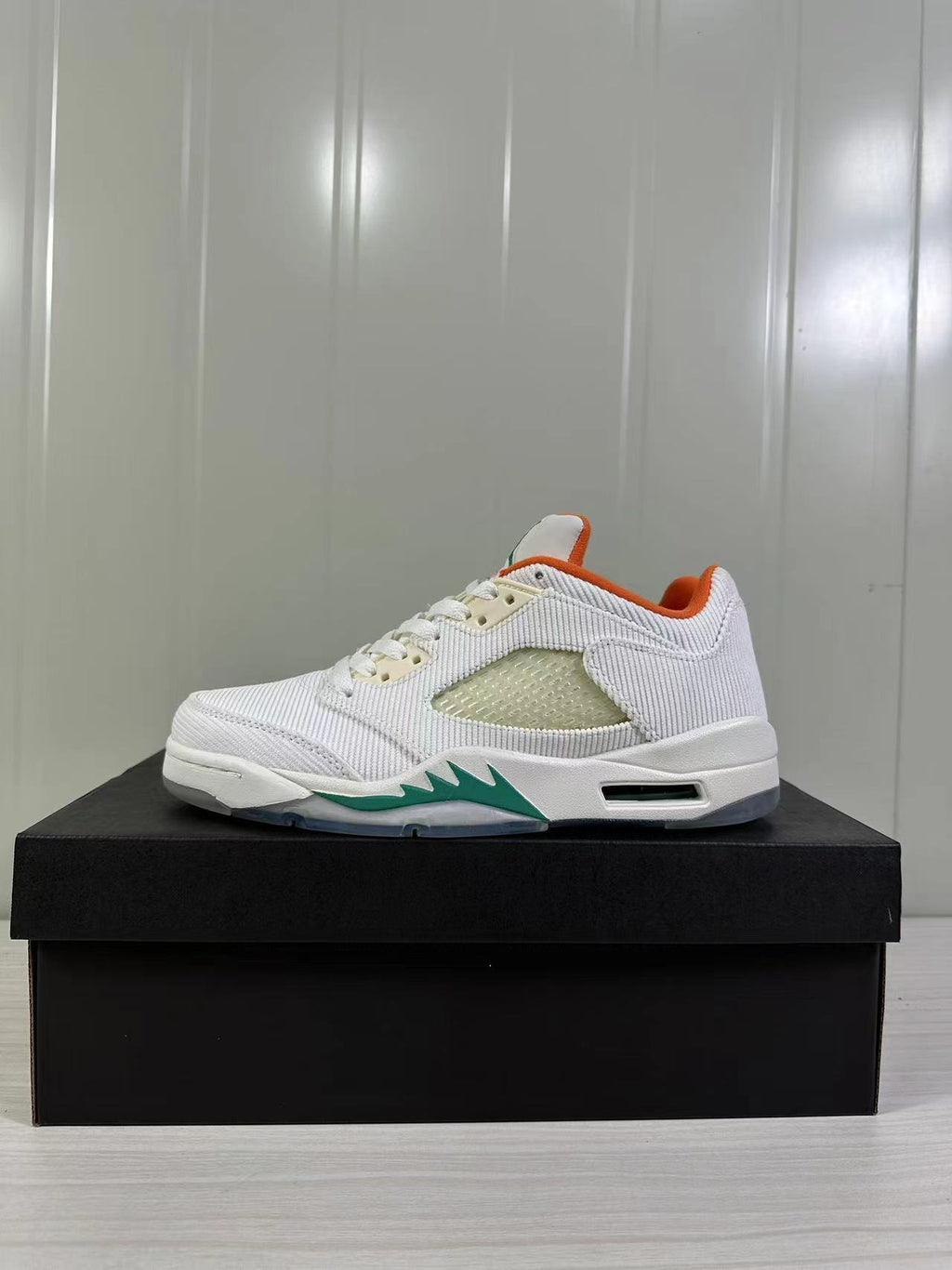 Air Jordan 5 Low Golf White Green CW4204-100 - product image from the listing.