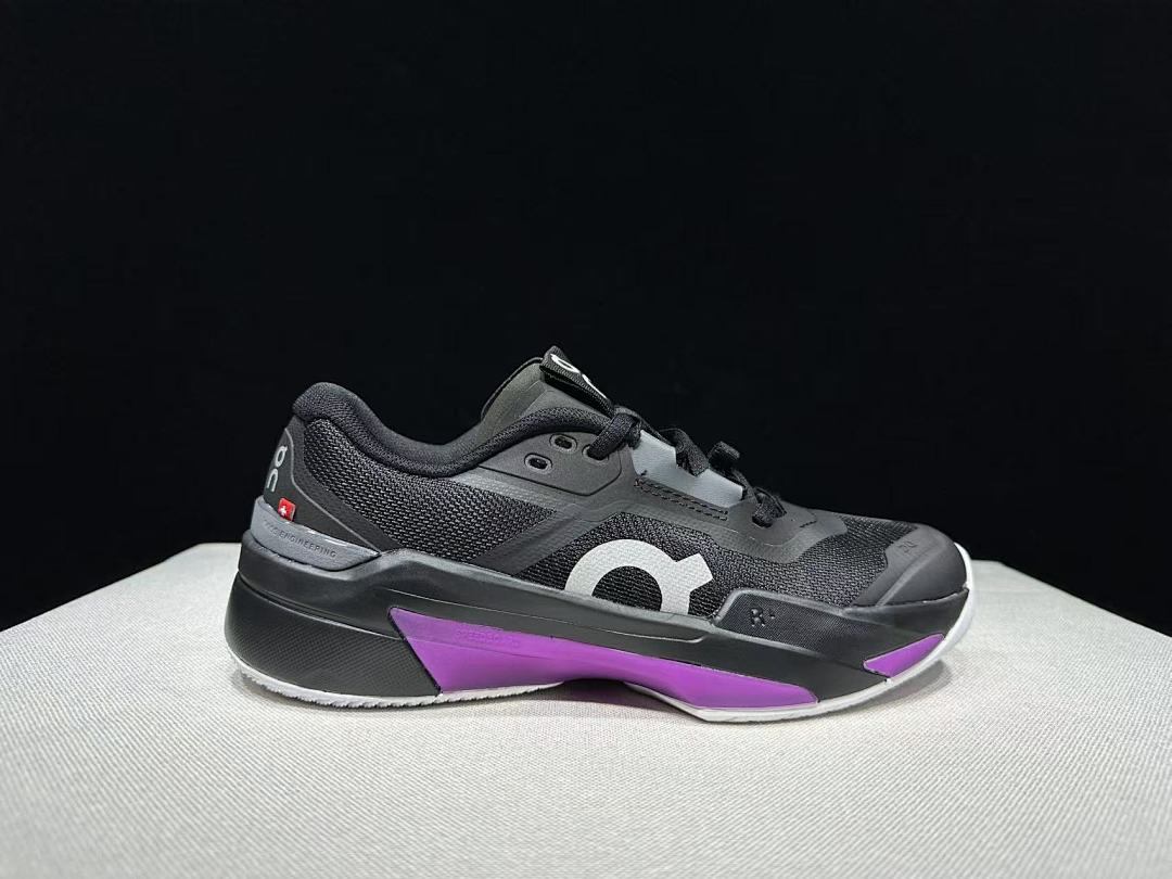 On The Roger Pro Fire Clay Tennis Shoes in Black Pink - product image from the listing.