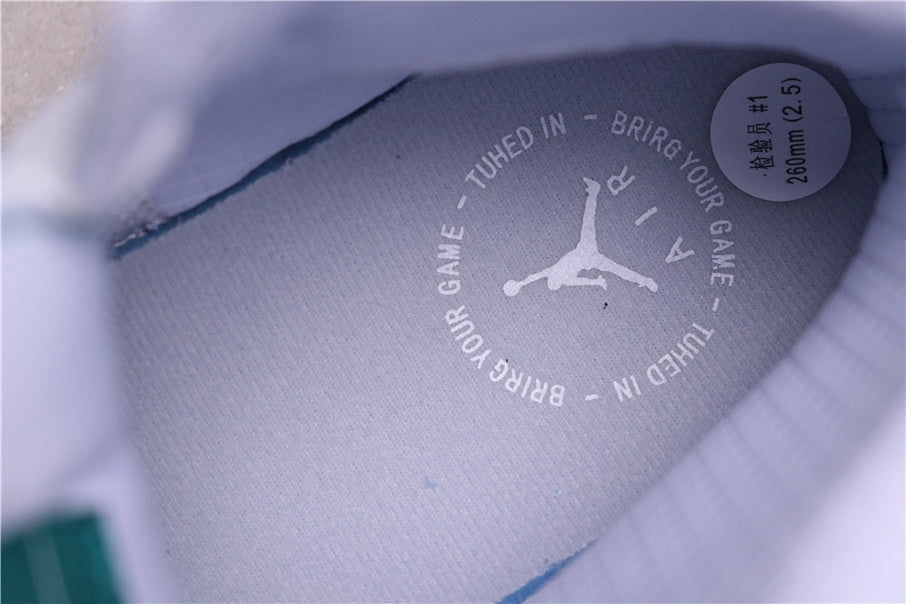 Nike Hoops Sneakers - Air Jordan 1 Mid SE CW5853-100 - product image from the listing.