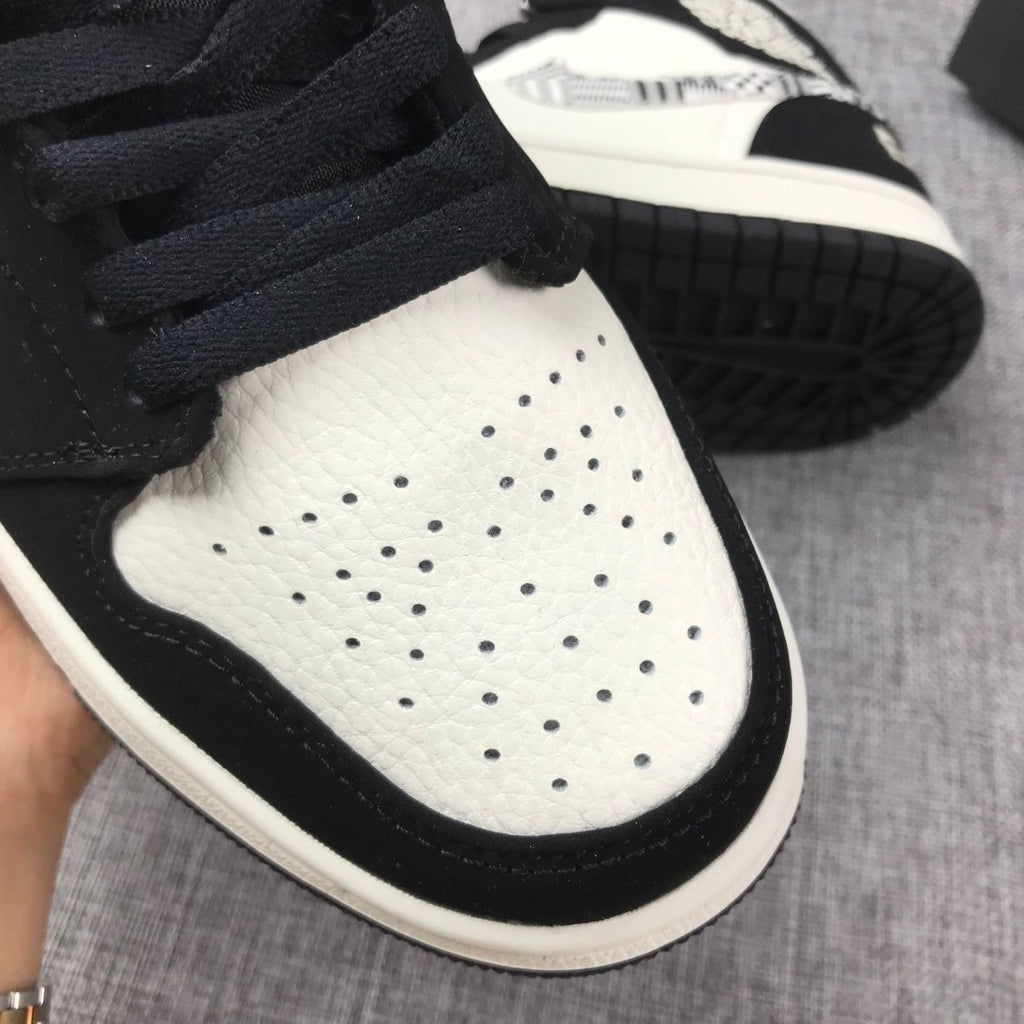 Black History Month Sneakers - Air Jordan 1 Mid 852542-010 - product image from the listing.