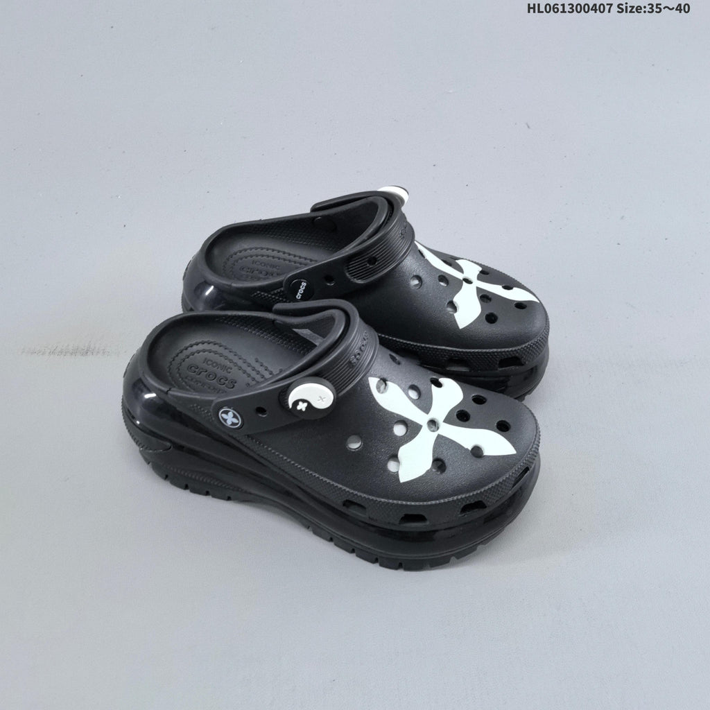 Platform Clogs Black White Print HL061300407 by Crocs - product image from the listing.
