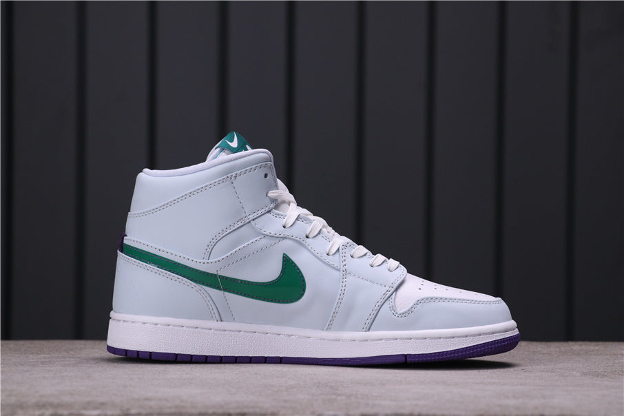 Nike Hoops Sneakers - Air Jordan 1 Mid SE CW5853-100 - product image from the listing.