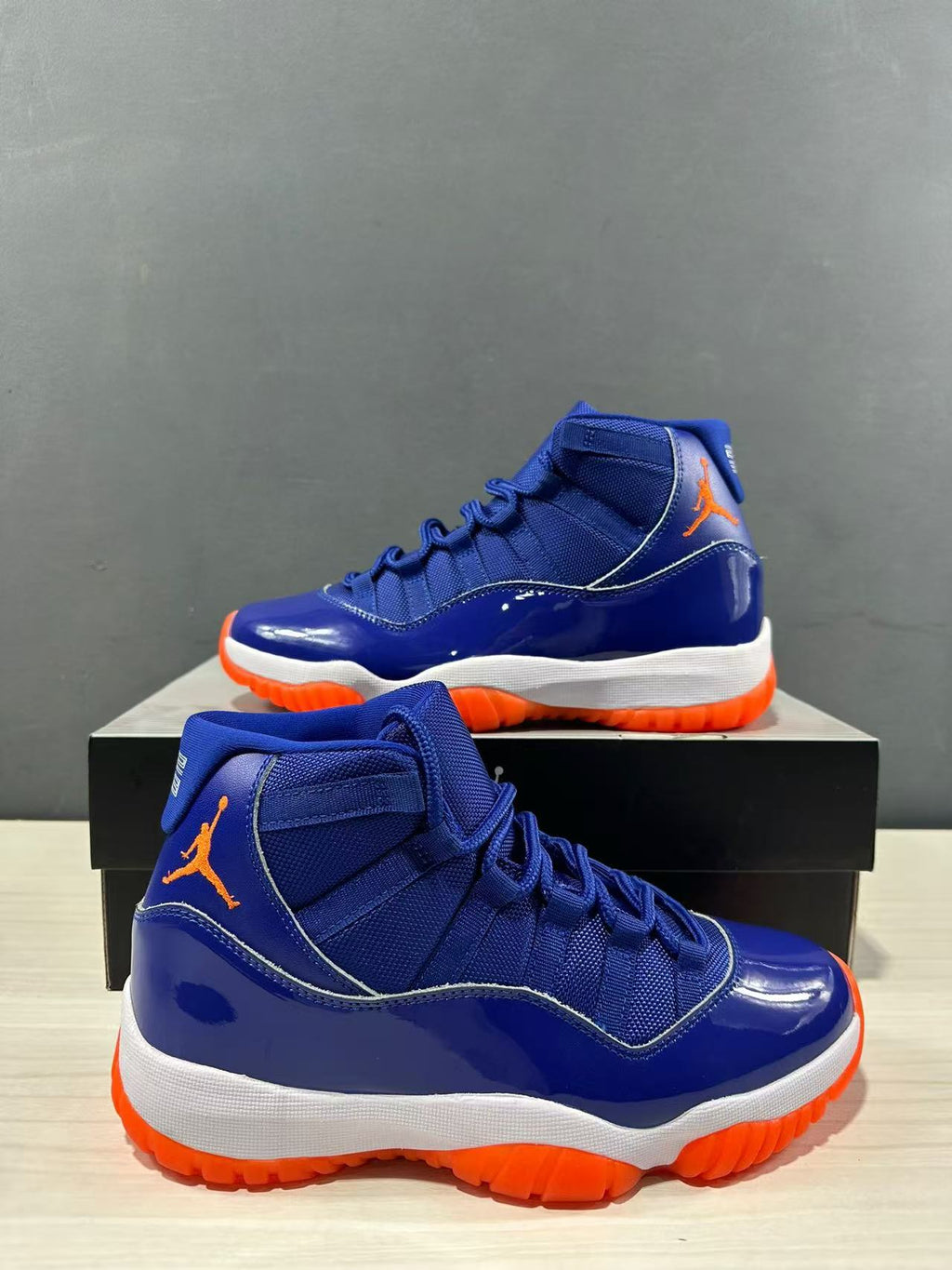 Air Jordan 11 Retro Navy Blue CT8012-114 - product image from the listing.
