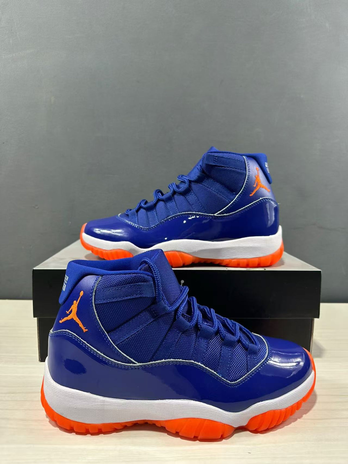Air Jordan 11 Retro Navy Blue CT8012-114 - product image from the listing.