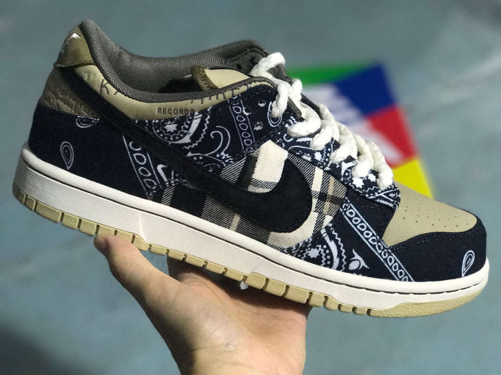 Nike SB Dunk Low PRM QS in Black Beige CT5053-001 - product image from the listing.
