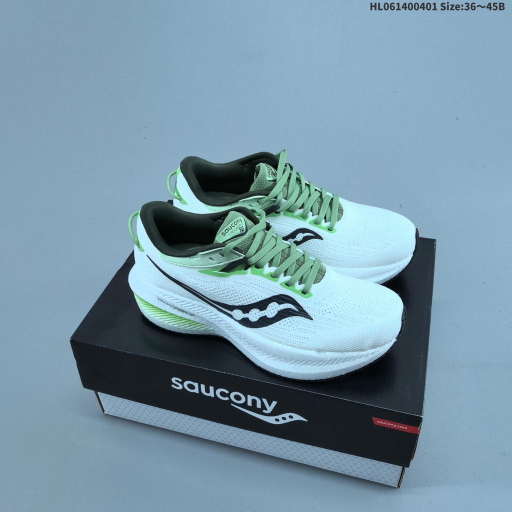 Saucony Triumph 21 Shoes for Running - product image from the listing.