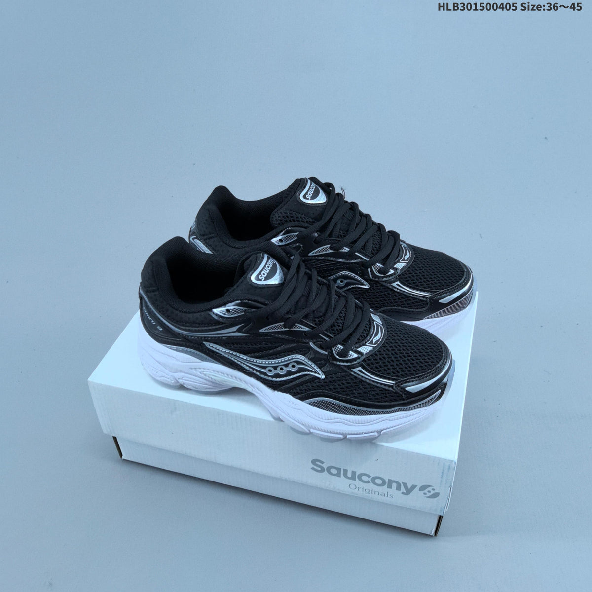 Saucony ProGrid Omni 9 Retro Shoes for Running - product image from the listing.