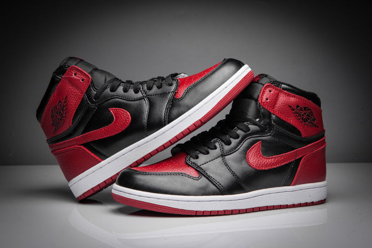 Black Red White Sneaker - Jordan 1 High - product image from the listing.