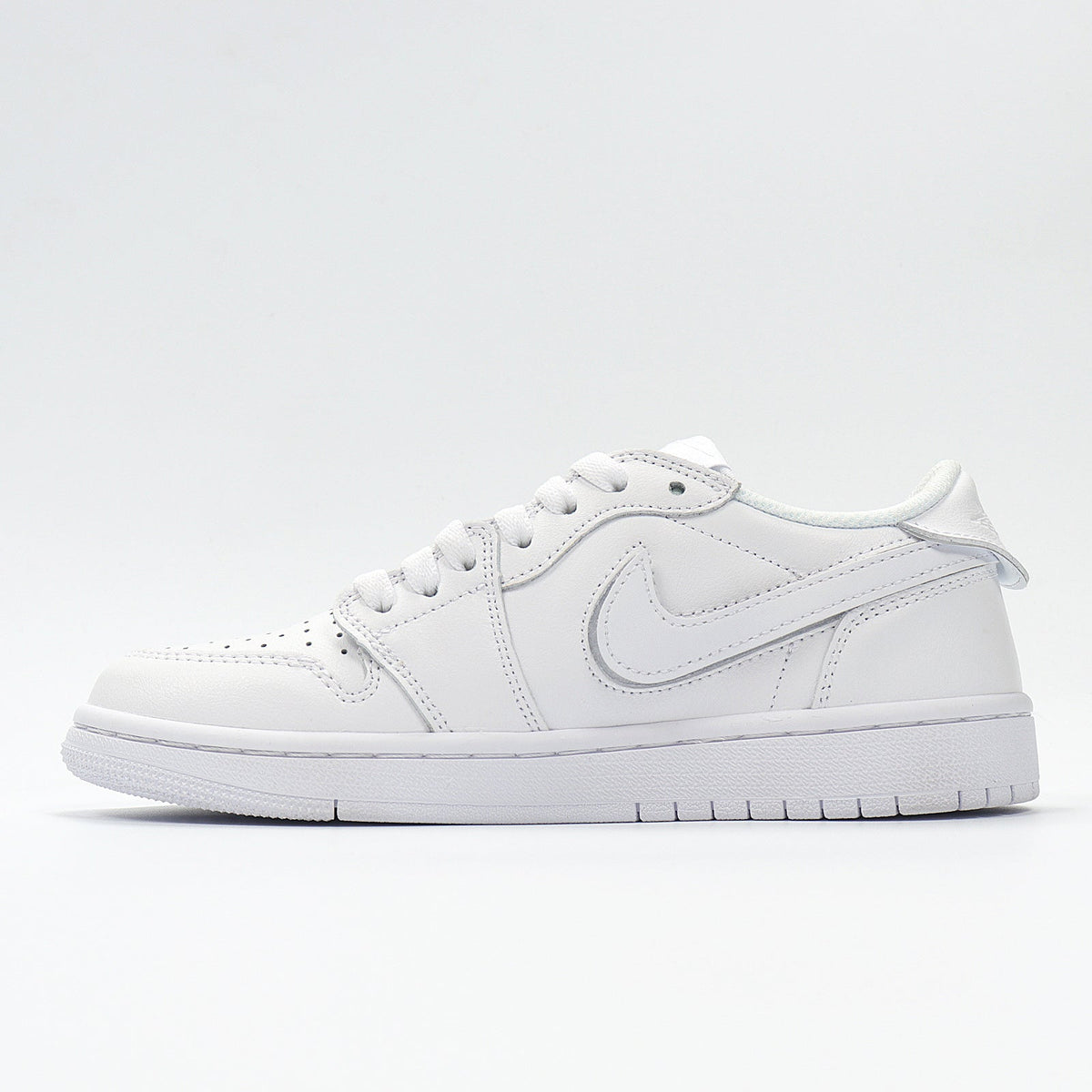 Nike Air Force 1 Low White Trainers CJ7891- ID - product image from the listing.