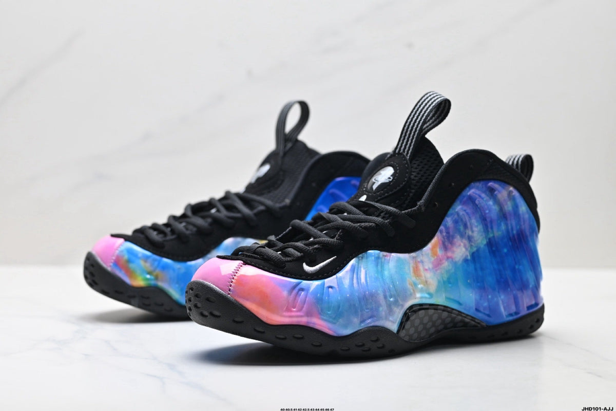 Nike Air Foamposite One Penny Hardaway Trainers, Blue Iridescent - product image from the listing.