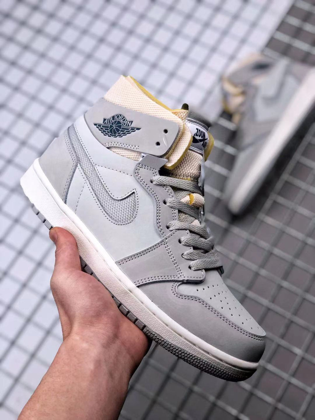 Air Jordan 1 Zoom Comfort London Sneakers Grey DH4268-001 - product image from the listing.