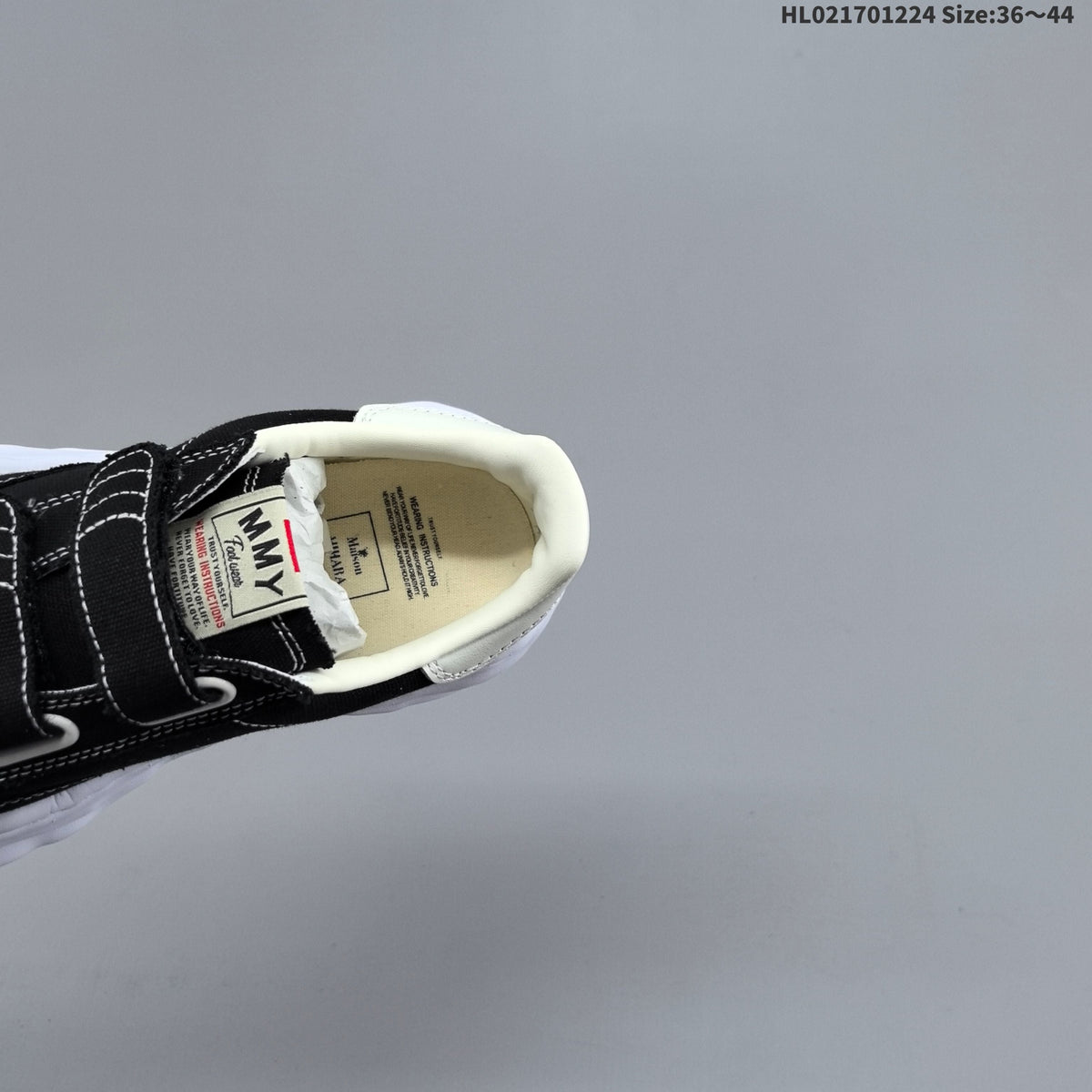 Maison MIHARA YASUHIRO Blakey Low Sneakers in Black White - product image from the listing.