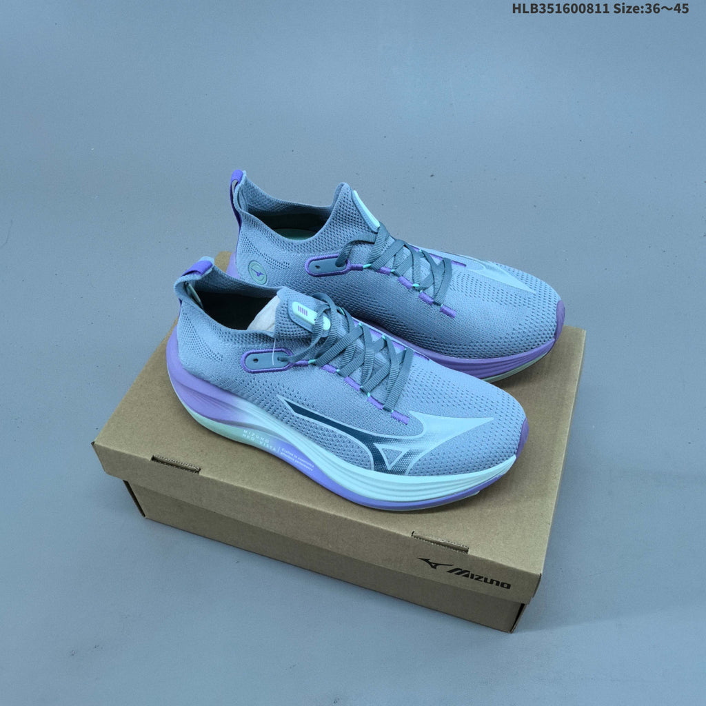Mizuno Neo Vista Shoes for Running - product image from the listing.