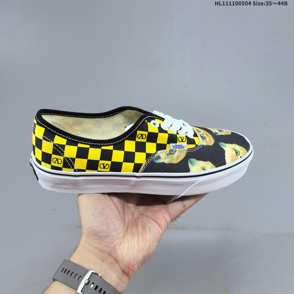 Vans Premium Old Skool 36 Patterned Low-Cut Sneakers - product image from the listing.