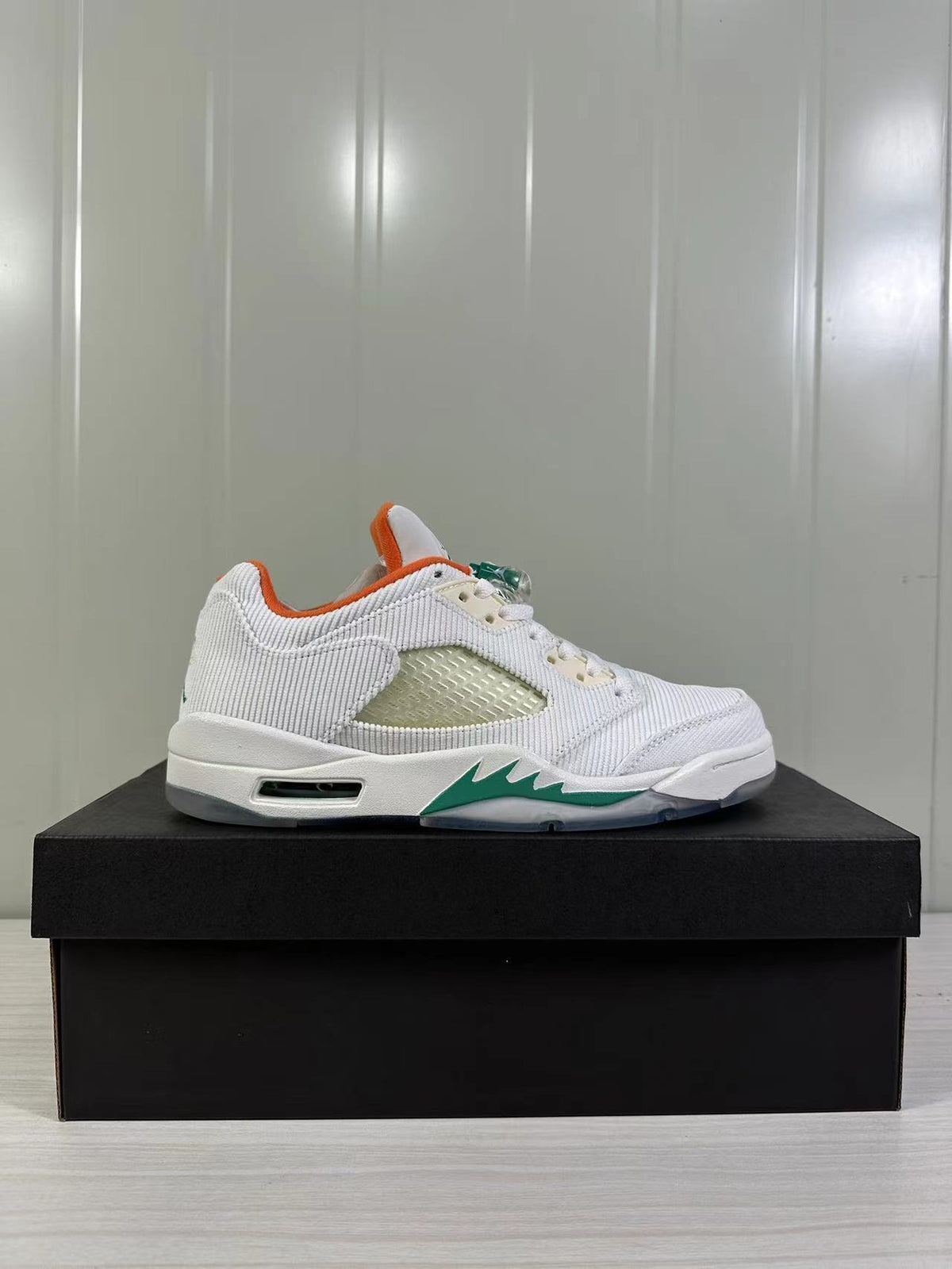 Air Jordan 5 Low Golf White Green CW4204-100 - product image from the listing.