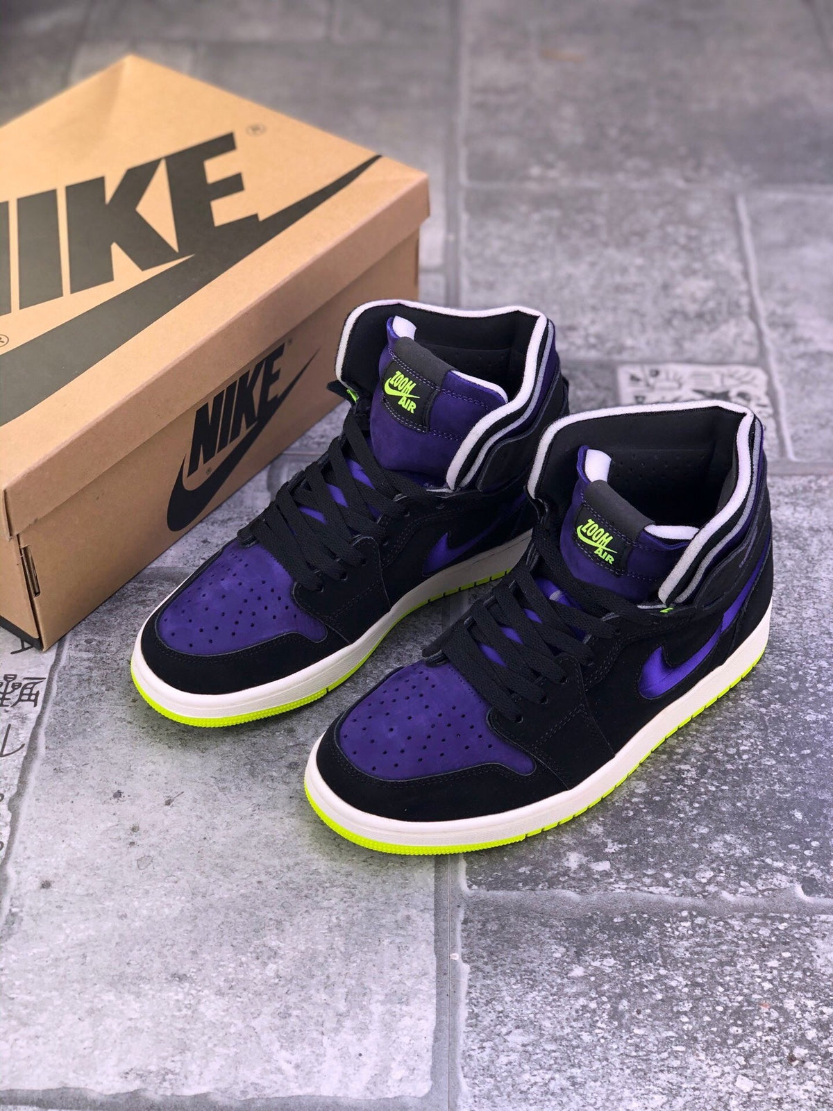 Nike Air Jordan 1 Zoom Air CMFT Lemon Venom Plum in Purple - product image from the listing.