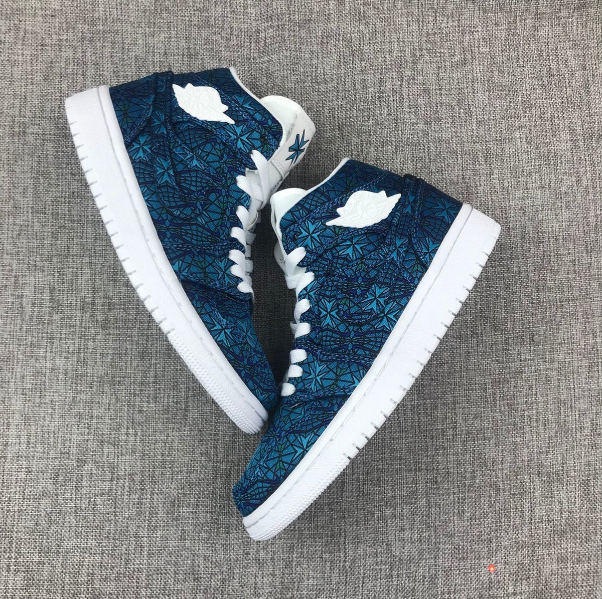 Women's Air Jordan 1 Mid Blue Pattern Sneakers AH7389-300 - product image from the listing.