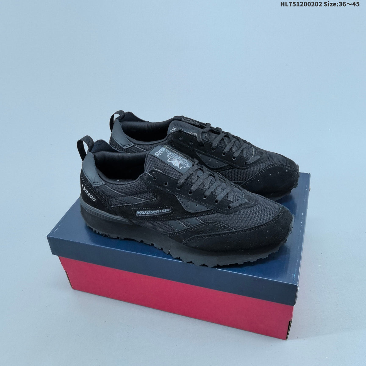 Reebok LX2200 Retro Sneakers for Running - product image from the listing.