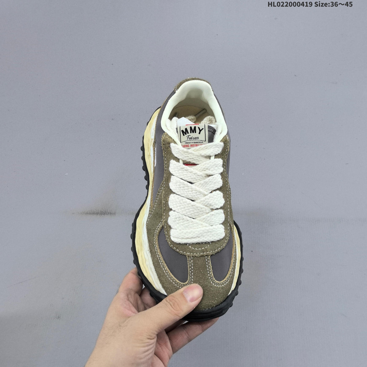 Olive Maison Mihara Yasuhiro Larry Low-Top Sneakers - product image from the listing.