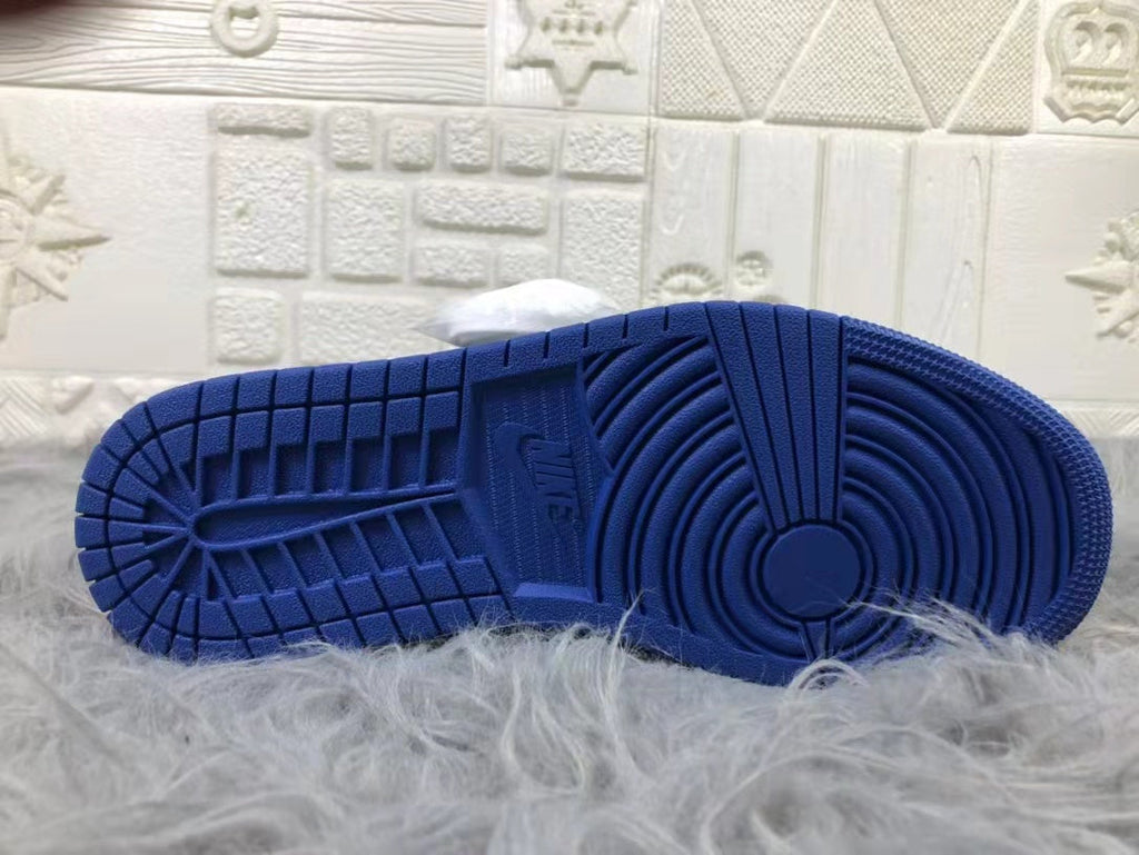 Jordan AJ1 High Sneakers in Black Blue 555088-404 - product image from the listing.