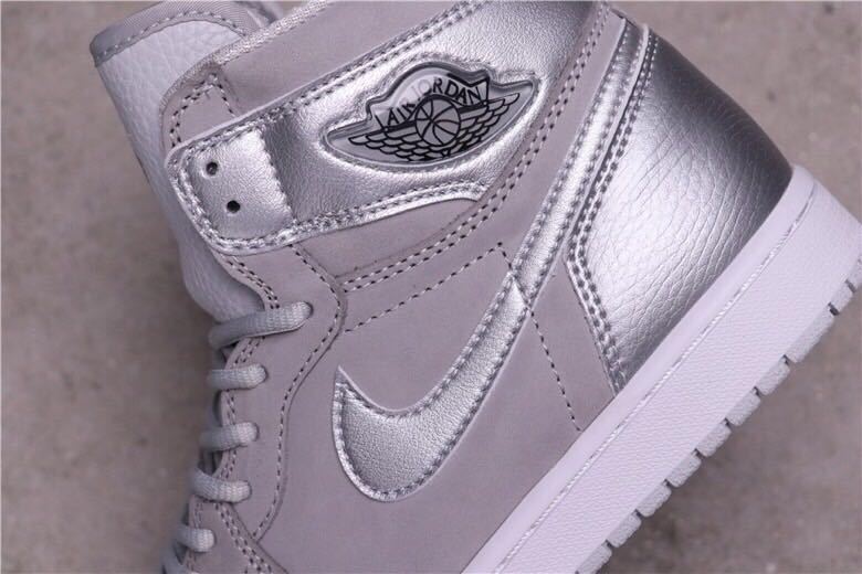 Air Jordan 1 High OG Japan Sneakers DC1788-029 - product image from the listing.