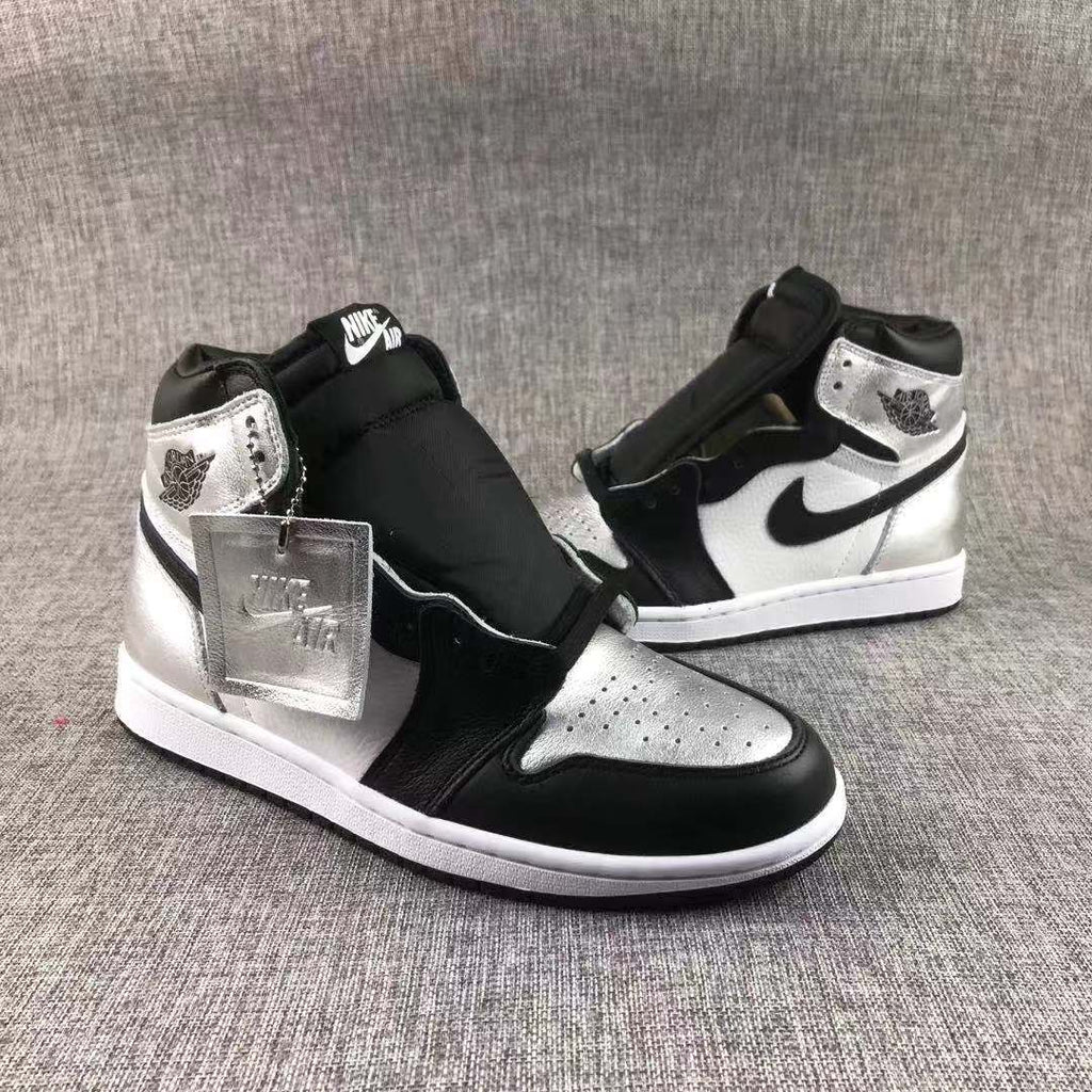 Air Jordan 1 Silver Toe High-Top Sneakers CD0461-001 - product image from the listing.