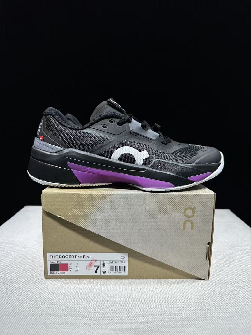On The Roger Pro Fire Clay Tennis Shoes in Black Pink - product image from the listing.