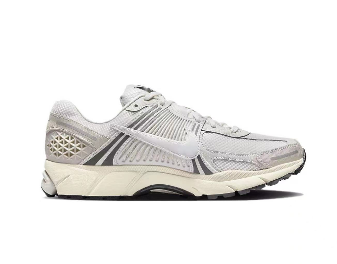 Light Silver Grey Nike Vomero 5 Sneakers - product image from the listing.