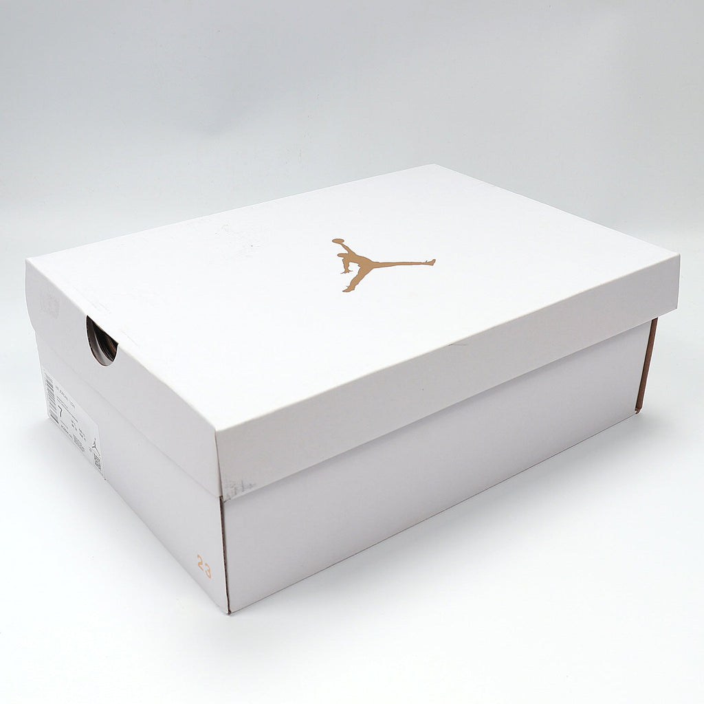 Nike Dunk Low North Carolina Sneakers in Blue AO9944-441 - product image from the listing.