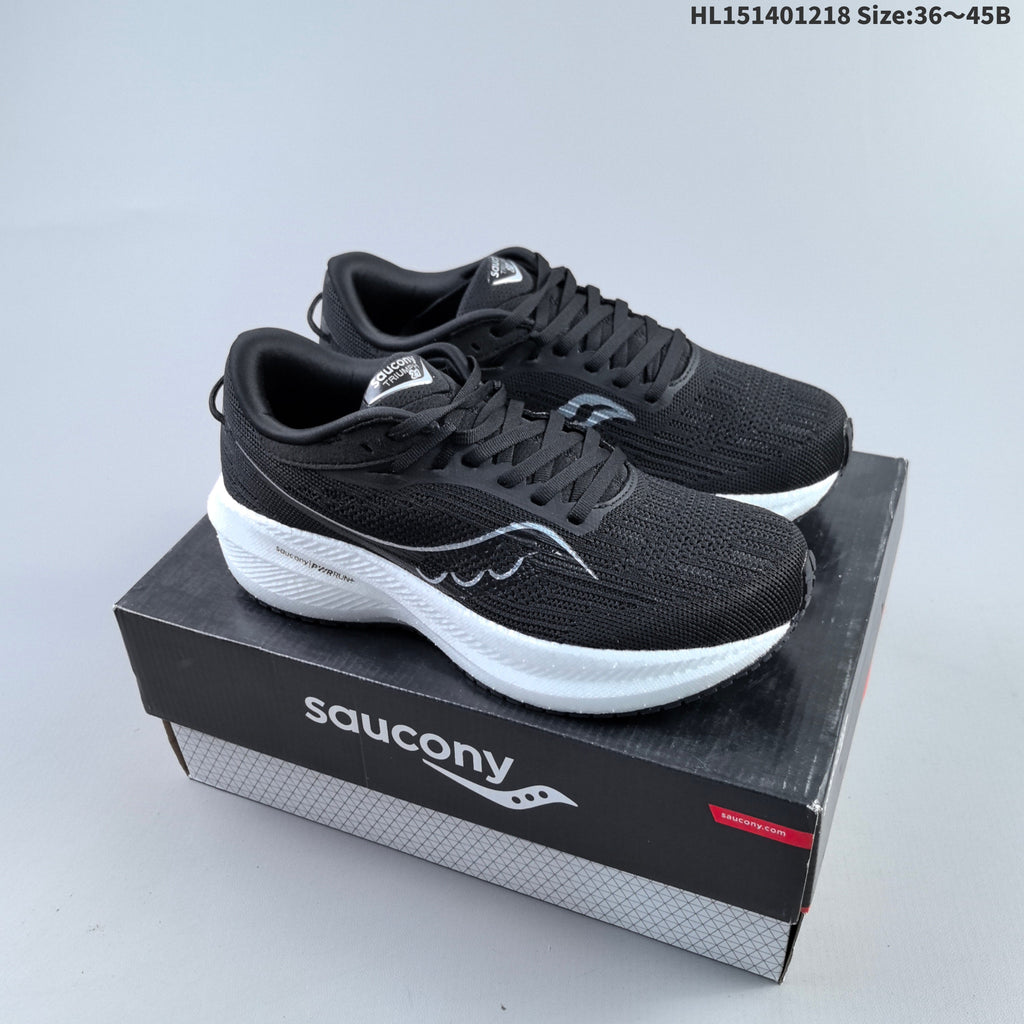 Saucony Triumph 21 Shoes for Running - product image from the listing.