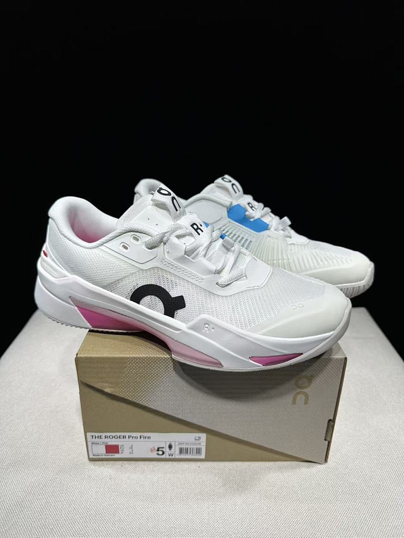 On The Roger Pro Fire Clay White Court Trainers - product image from the listing.